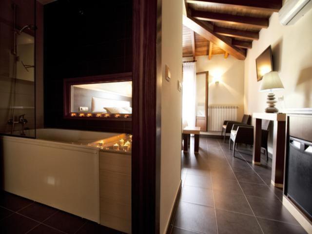 Hotel & Spa Villa De Mestas Mestas De Con Kültér fotó